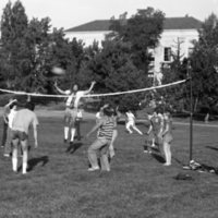 1981 Volleyball, New Students 17
