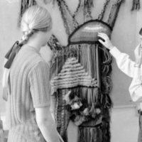 1972 Art, Weaving 01