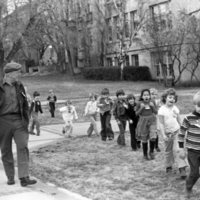 1979 Ackerman Elementary Walking 03