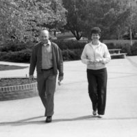 1986 Employees, Walking 03