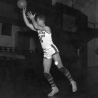 1948-49 Basketball Player 9