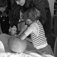 1985 Ackerman Elementary School, Pumpkins 30