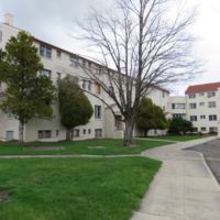 Dorian and Hunt Hall 60