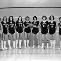 1981 Women's Basketball, January Team Photos 01