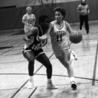 1987 Women's Basketball Action, George Fox at EOSC 26