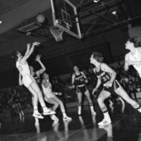 1972 Basketball Action 1-2