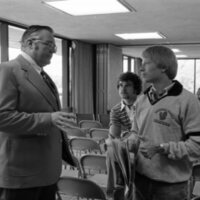 1978 Transfer Students with University Leaders 02