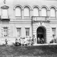 1974 Employees, Walking 03