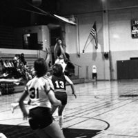 1982 Women's Basketball, EOSC vs. Oregon Tech, Action 07