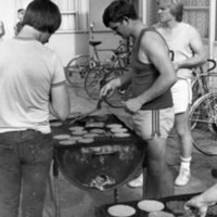 1982 Students, BBQ 07