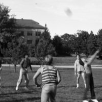 1981 Volleyball, New Students 01