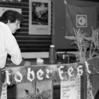 1984 Octoberfest, Decorating 06