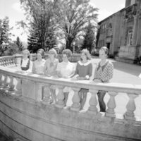 1970 Students, Women 02