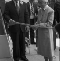 1990 Loso Hall Dedication, Ribbon Cutting 01