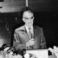1976 Awards Banquet, Faculty 09