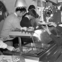 1984 Students Serve Thanksgiving Dinner for Senior Citizens 23
