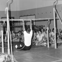 1973 Gymnastics, Parallel Bars 02
