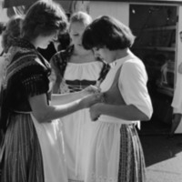 1981 Octoberfest, Folk Dancers 02