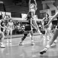 1988 Women's Basketball Action, Oregon Tech at EOSC 28