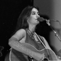 1982 Concert, Emmylou Harris 04