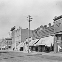 La Grande, Street Scene 40