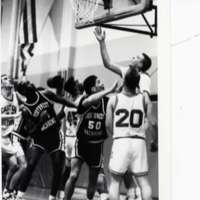 1992-93 Basketball Action 2