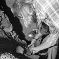 1978 Inlow Hall, Grave 02
