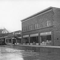 La Grande, Street Scene 43