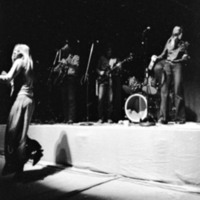 1974 Concert, Band &amp; Dancer 02