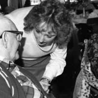 1985 Students Serve Elderly 11