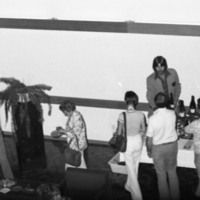 1976 Mini College, Social 04