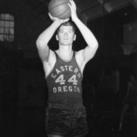 1955-56 Basketball Player 12