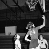 1979 Women's Basketball Action 16