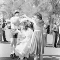 1981 October Festival, Folk Dancing 04
