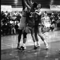1991 Men's Basketball Action, Southern Oregon at EOSC 05