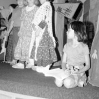 1987 Ackerman Elementary School, Skit 03