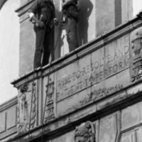1976 Outdoor Program Rappelling, Changing Signs 02