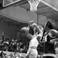 1977 Basketball Action 10