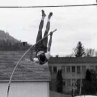 1993 Track, Pole Vault 2