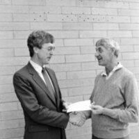 1986 Check Presentation, United Way 07