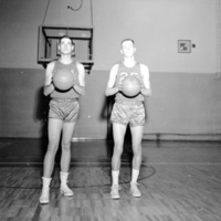 1958-59 Basketball Players 2