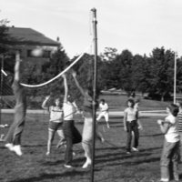 1981 Volleyball, New Students 19
