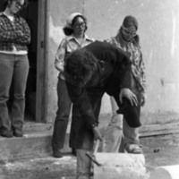 1977 Sculpture Class, Breaking Molds 14