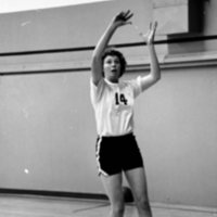 1980 Women's Basketball Players 07