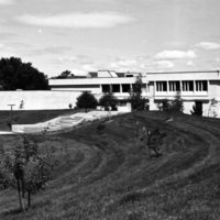 1982 Campus, Amphitheater 1-2