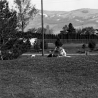 1985 Students, May Outdoor Candid Shots 15