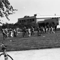 1980 New Student Week, Volleyball 02
