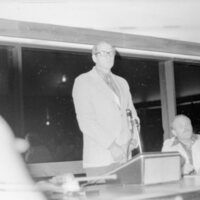 1975 Town Hall Meeting with Governor Straub 05