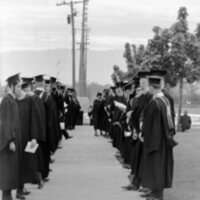 1968 Graduation, Graduates Walk 02