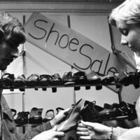 1974 Students, Shopping D 03